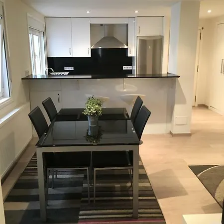Cerca De Riazor, 3 Habitaciones, Impecable *