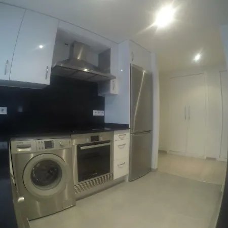 Cerca De Riazor, 3 Habitaciones, Impecable * A Coruña