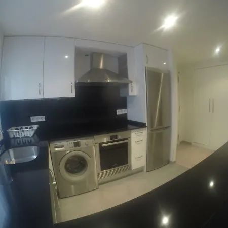 Cerca De Riazor, 3 Habitaciones, Impecable *
