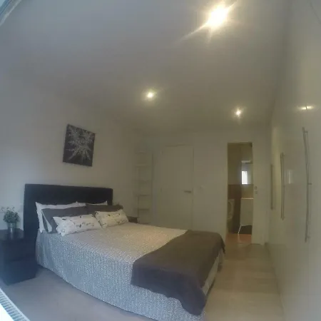 Cerca De Riazor, 3 Habitaciones, Impecable A Coruña
