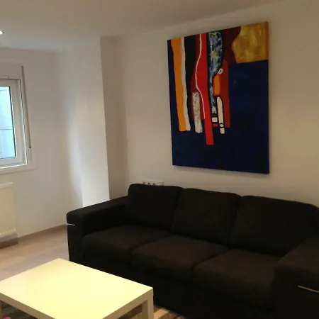 Cerca De Riazor, 3 Habitaciones, Impecable